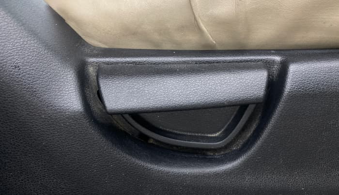 2019 Hyundai NEW SANTRO SPORTZ MT, Petrol, Manual, 1,18,115 km, Driver Side Adjustment Panel