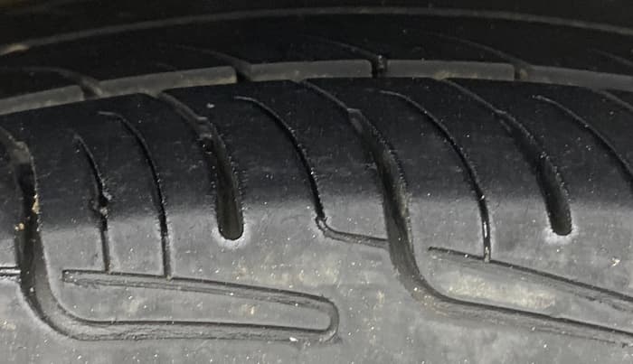 2019 Hyundai NEW SANTRO SPORTZ MT, Petrol, Manual, 1,18,115 km, Left Rear Tyre Tread