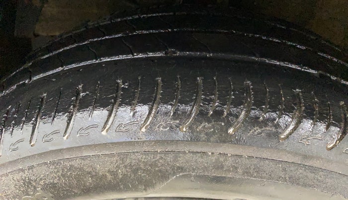 2019 Maruti Baleno DELTA PETROL 1.2, Petrol, Manual, 68,473 km, Left Front Tyre Tread