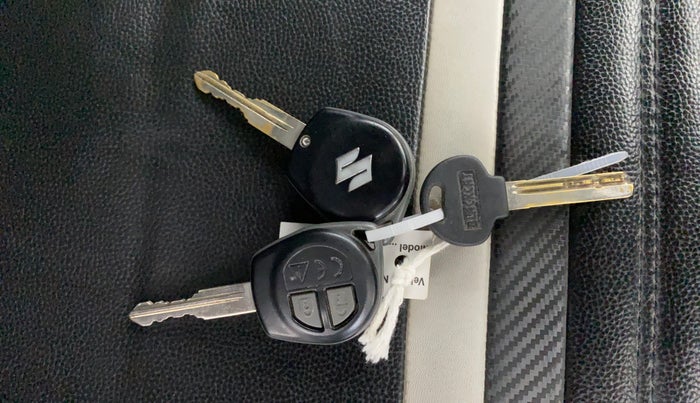 2019 Maruti Baleno DELTA PETROL 1.2, Petrol, Manual, 68,473 km, Key Close Up