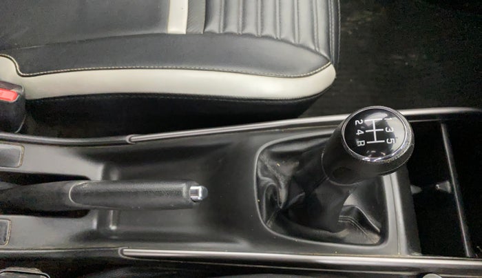 2019 Maruti Baleno DELTA PETROL 1.2, Petrol, Manual, 68,473 km, Gear Lever