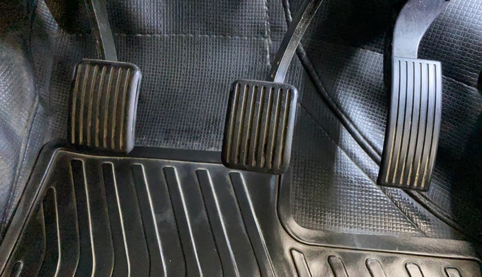 2019 Hyundai NEW SANTRO SPORTZ MT, Petrol, Manual, 17,463 km, Pedals