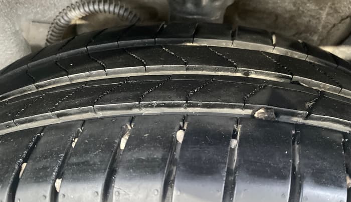 2016 Tata Indigo ECS LX TDI, Diesel, Manual, 1,28,146 km, Left Rear Tyre Tread