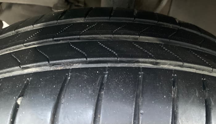 2016 Tata Indigo ECS LX TDI, Diesel, Manual, 1,28,146 km, Left Front Tyre Tread