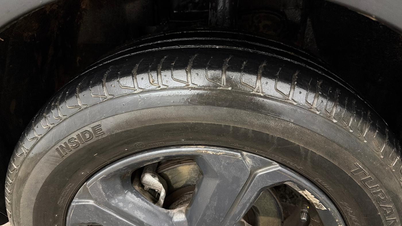 2023 Tata NEXON XZA PLUS LUX SUNROOF DARK PETROL, Petrol, Automatic, 49,867 km, Left Front Tyre Tread