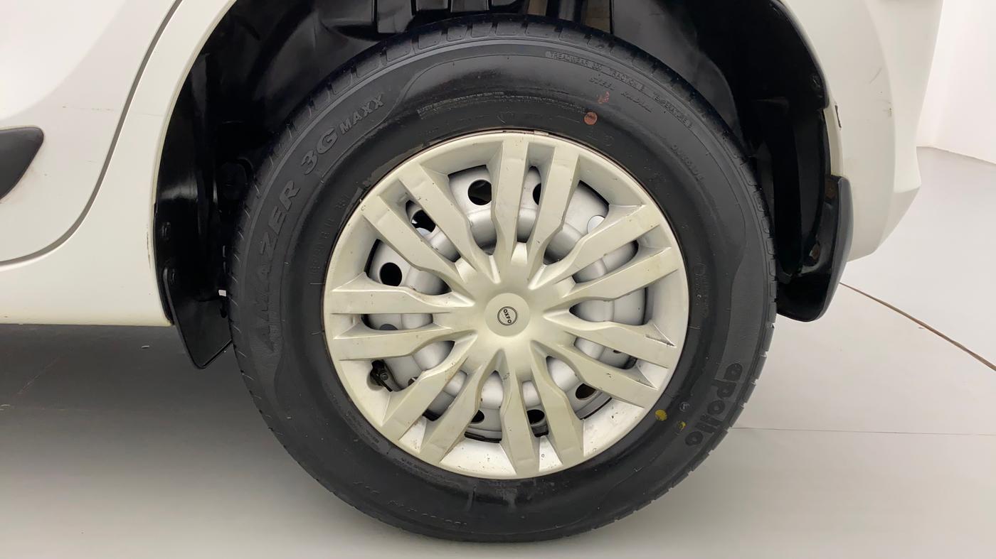 2018 Maruti Swift LXI D, Petrol, Manual, 16,083 km, Left Rear Wheel
