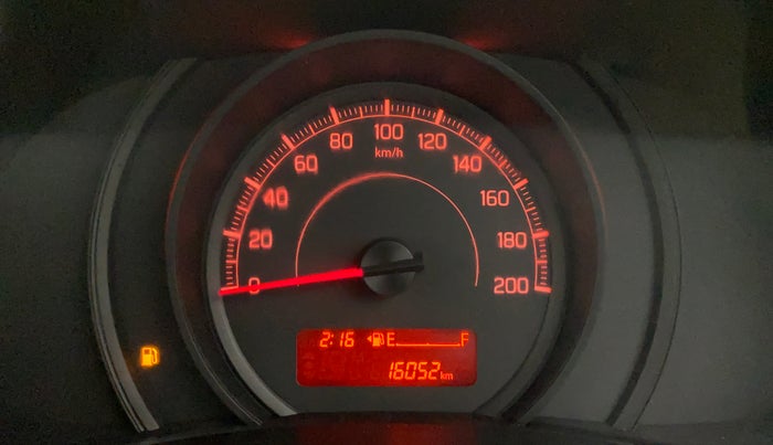 2018 Maruti Swift LXI D, Petrol, Manual, 16,083 km, Odometer Image
