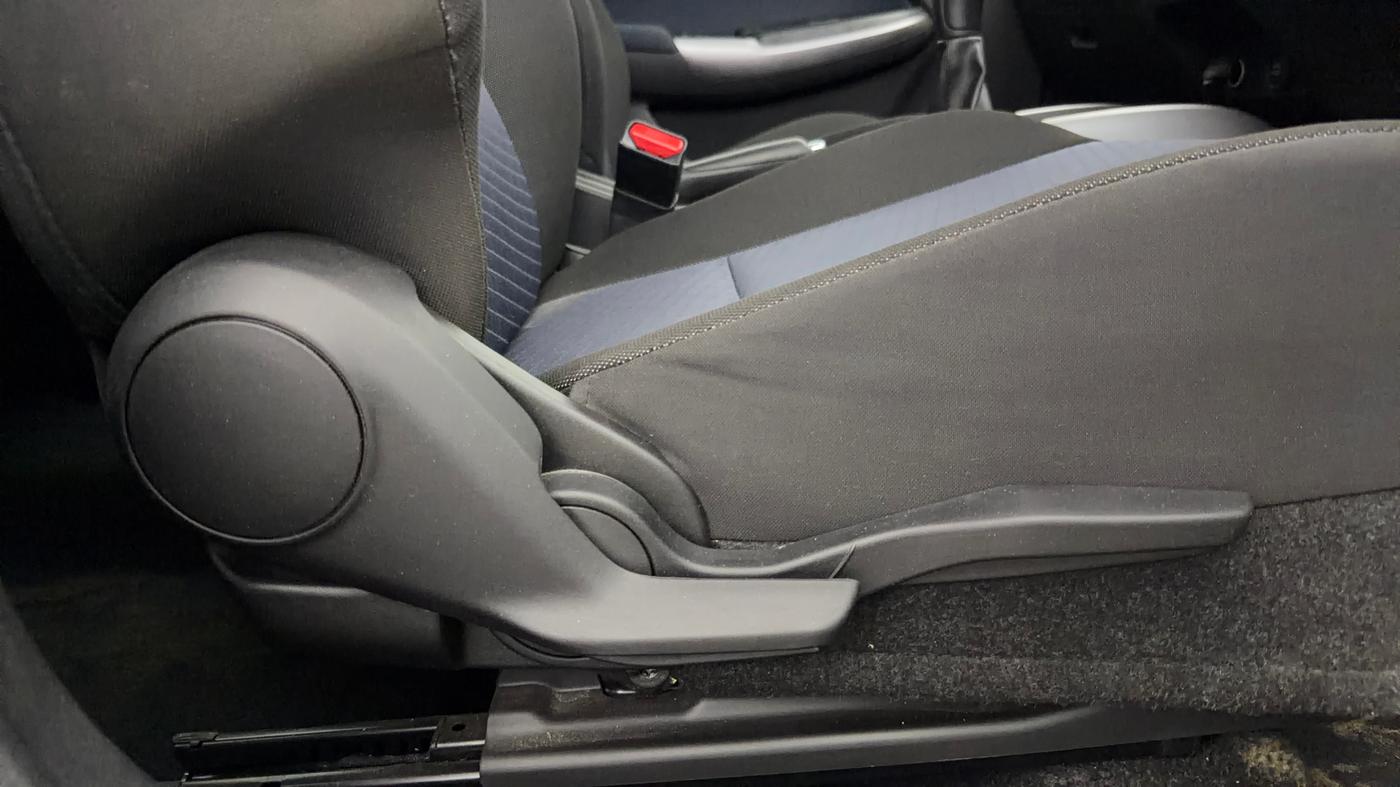 2021 Maruti Baleno ALPHA PETROL 1.2, Petrol, Manual, 9,996 km, Driver Side Adjustment Panel