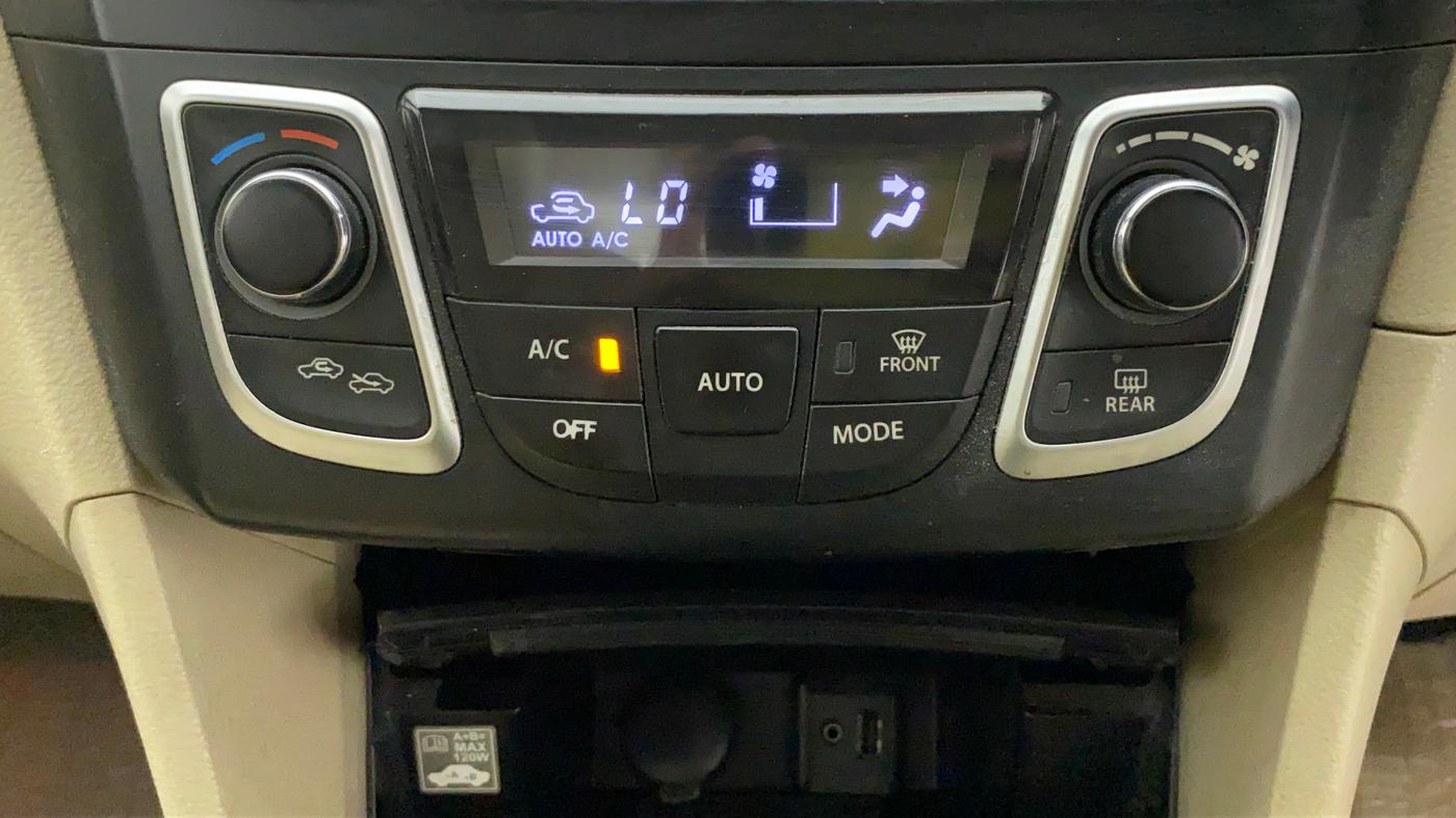 2016 Maruti Ciaz ZXI+, Petrol, Manual, 75,603 km, Automatic Climate Control