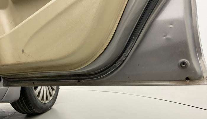 2016 Maruti Ciaz ZXI+, Petrol, Manual, 75,603 km, Driver-side door - Slightly rusted
