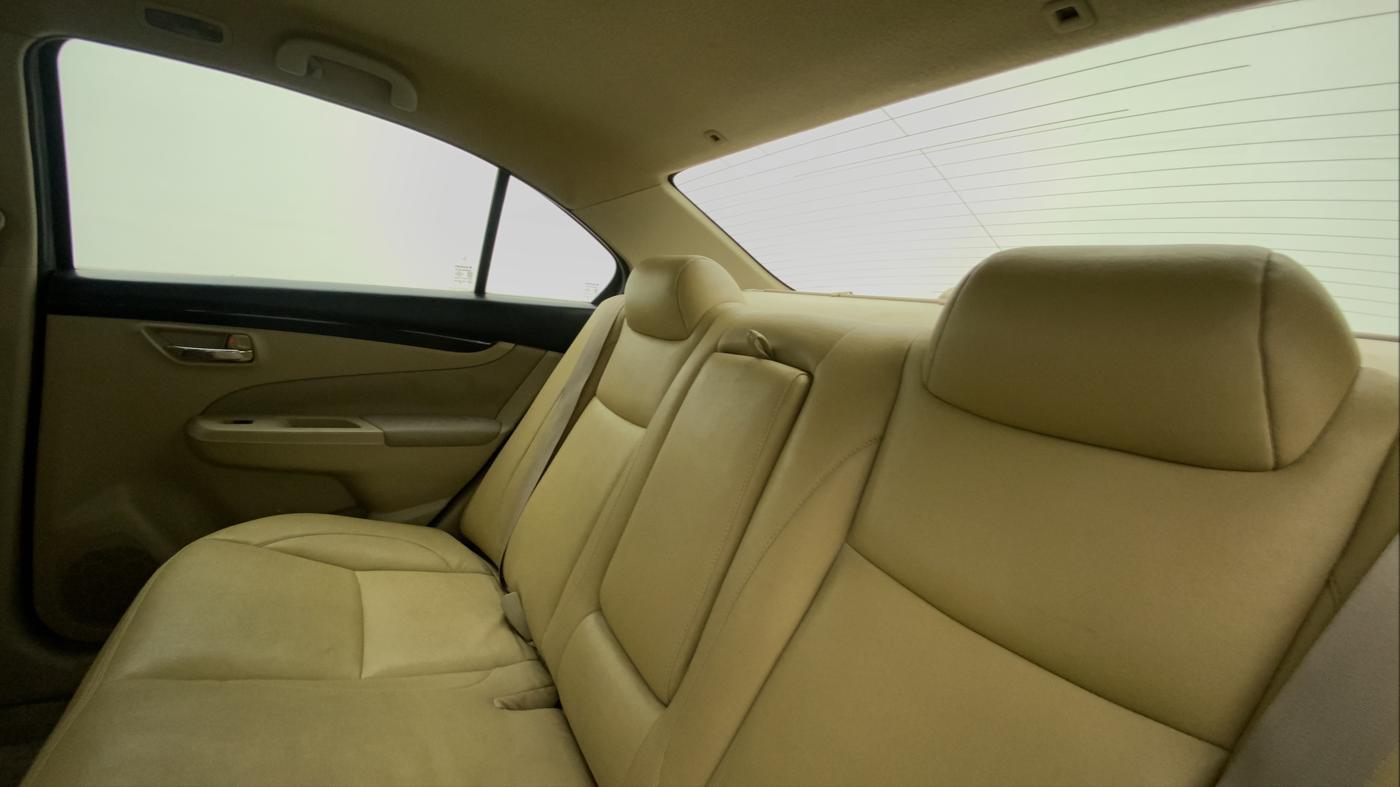 2016 Maruti Ciaz ZXI+, Petrol, Manual, 75,603 km, Right Side Rear Door Cabin