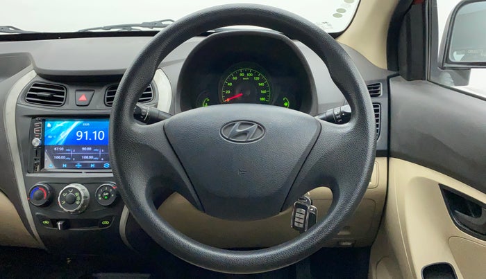 2014 Hyundai Eon ERA +, Petrol, Manual, 48,229 km, Steering Wheel Close Up
