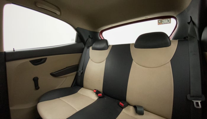 2014 Hyundai Eon ERA +, Petrol, Manual, 48,229 km, Right Side Rear Door Cabin