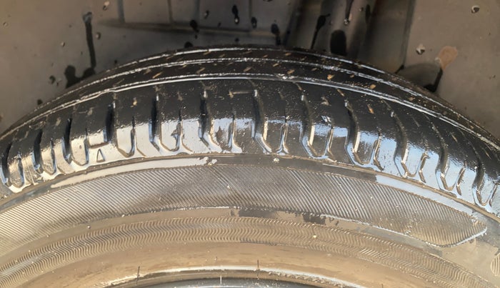 2019 Maruti Dzire VXI, Petrol, Manual, 42,684 km, Left Rear Tyre Tread