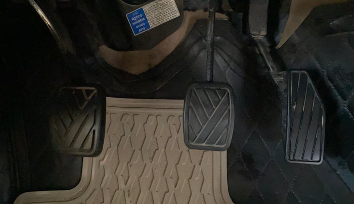 2019 Maruti Dzire VXI, Petrol, Manual, 42,684 km, Pedals