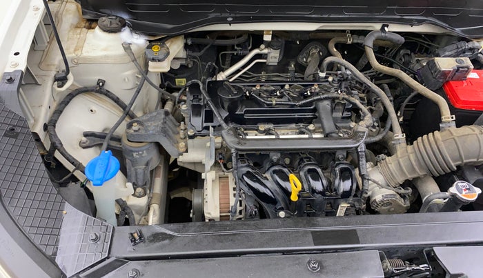 2020 Hyundai VENUE S 1.2, Petrol, Manual, 29,837 km, Engine View - Right