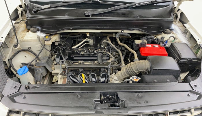 2020 Hyundai VENUE S 1.2, Petrol, Manual, 29,837 km, Engine View
