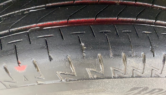 2017 Maruti Wagon R 1.0 VXI, Petrol, Manual, 36,704 km, Left Front Tyre Tread