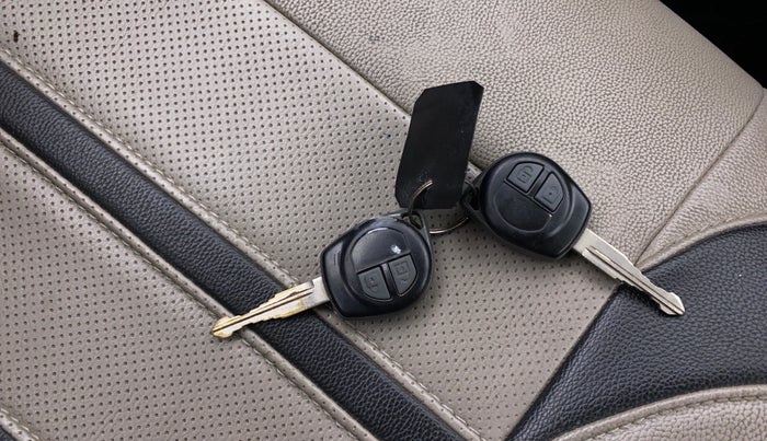 2017 Maruti Wagon R 1.0 VXI, Petrol, Manual, 36,704 km, Key Close Up