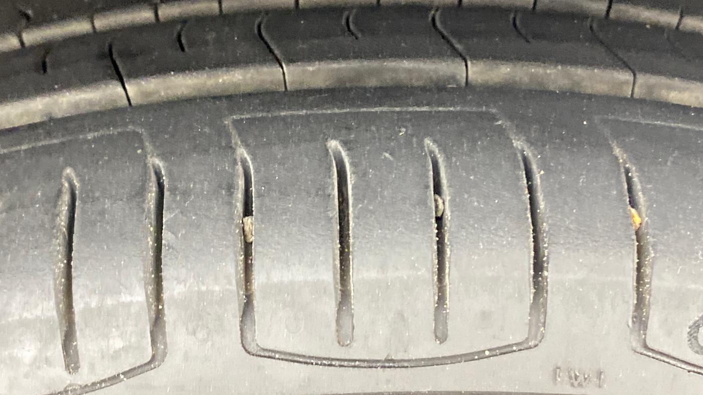 2018 Maruti IGNIS ALPHA 1.2, Petrol, Manual, 48,582 km, Right Front Tyre Tread