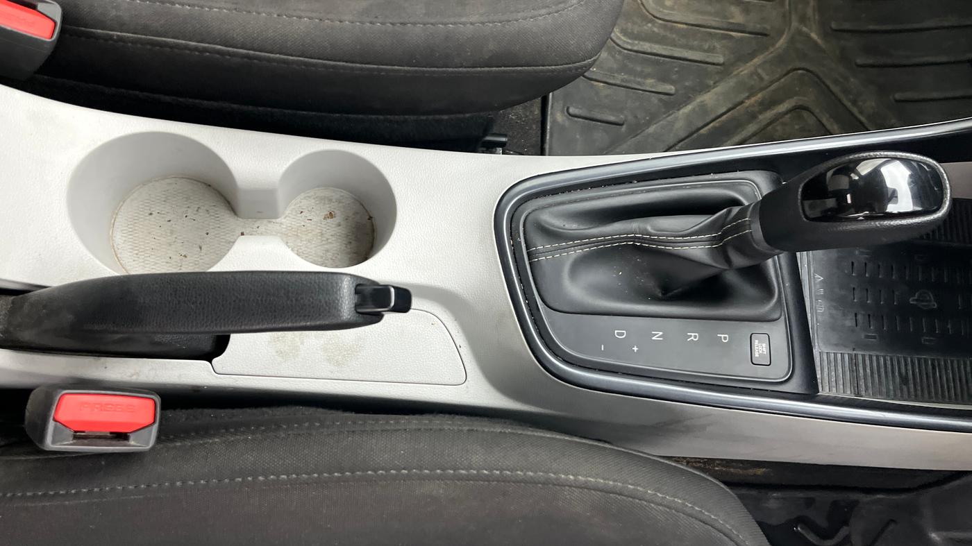 2024 Hyundai NEW I20 Sportz (O) 1.2 IVT, Petrol, Automatic, 37,895 km, Gear Lever