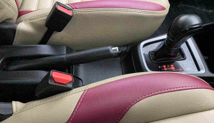 2018 Maruti Swift VXI AMT, Petrol, Automatic, 26,366 km, Gear Lever