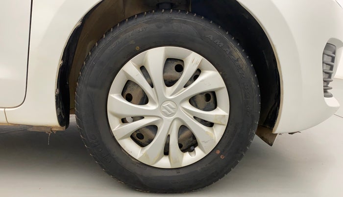 2018 Maruti Swift VXI AMT, Petrol, Automatic, 26,366 km, Right Front Wheel