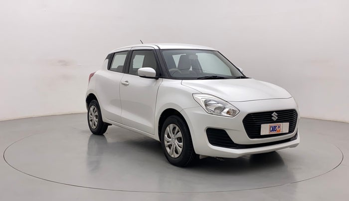2018 Maruti Swift VXI AMT, Petrol, Automatic, 26,366 km, Right Front Diagonal