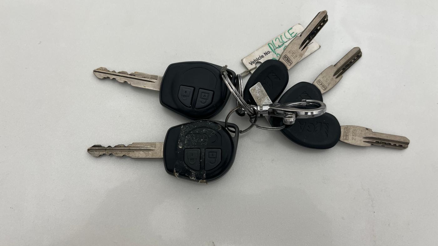 2016 Maruti Swift Dzire VXI, Petrol, Manual, 48,961 km, Key Close Up
