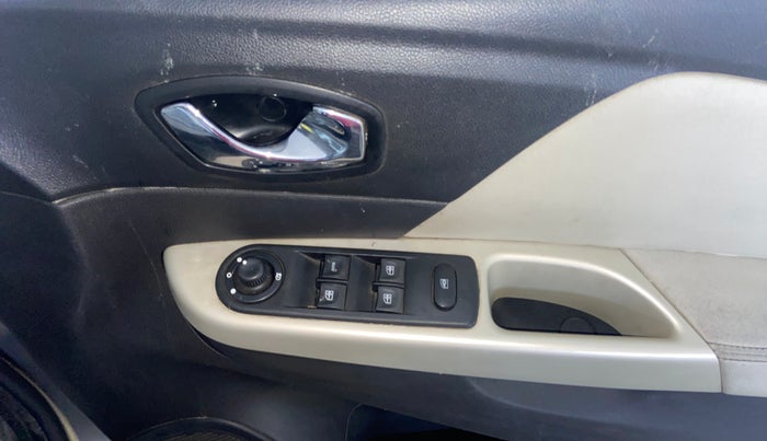 2017 Renault Captur PLATINE DIESEL , Diesel, Manual, 1,18,040 km, Driver Side Door Panels Control