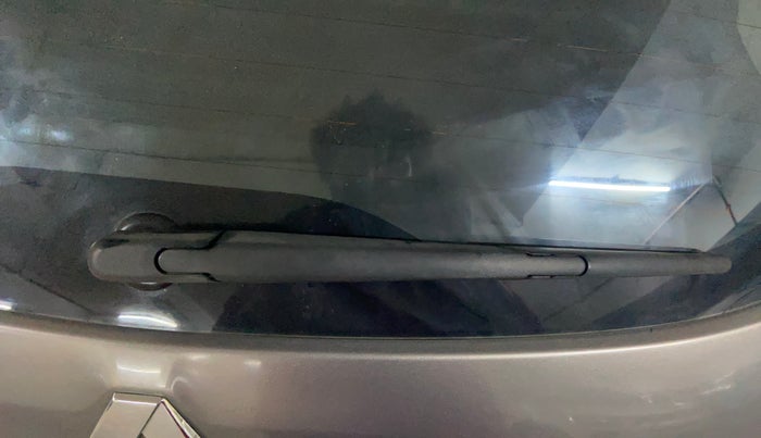 2017 Renault Captur PLATINE DIESEL , Diesel, Manual, 1,18,040 km, Rear Wiper