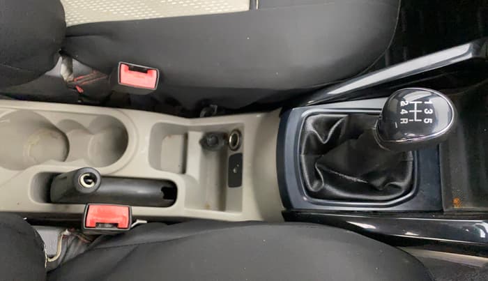2017 Ford Ecosport TITANIUM 1.5L DIESEL, Diesel, Manual, 1,48,216 km, Gear Lever