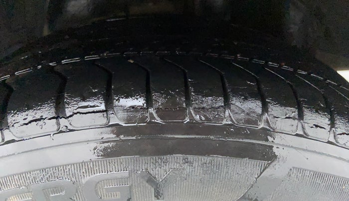 2010 Honda Civic 1.8L I-VTEC V MT, Petrol, Manual, 74,597 km, Left Rear Tyre Tread