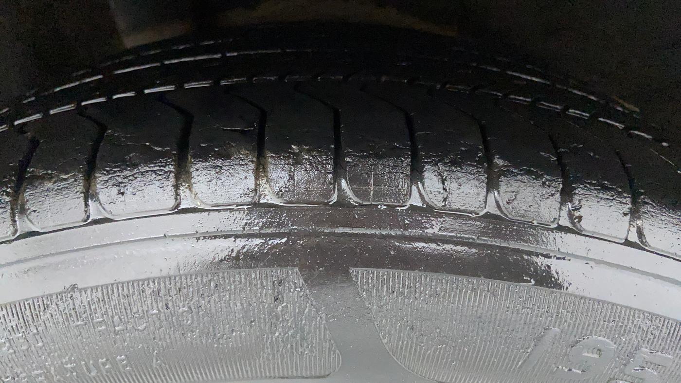 2010 Honda Civic 1.8L I-VTEC V MT, Petrol, Manual, 74,597 km, Right Rear Tyre Tread