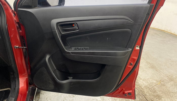 2020 Maruti Vitara Brezza VDI, Diesel, Manual, 52,852 km, Driver Side Door Panels Control