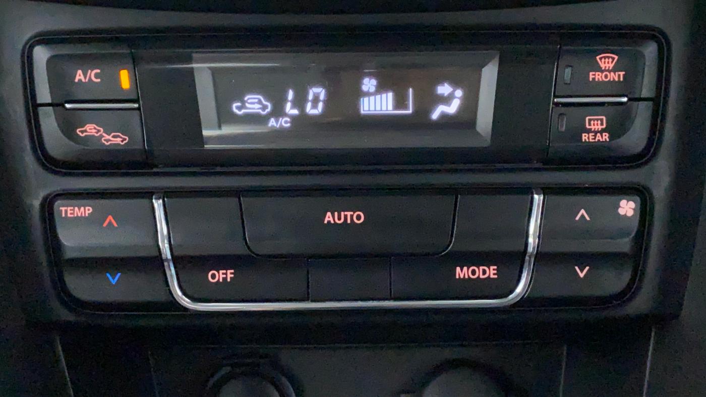 2020 Toyota URBAN CRUISER PREMIUM MT, Petrol, Manual, 33,538 km, Automatic Climate Control