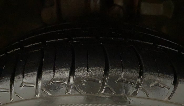 2022 Tata Tiago XT CNG, CNG, Manual, 73,666 km, Right Front Tyre Tread