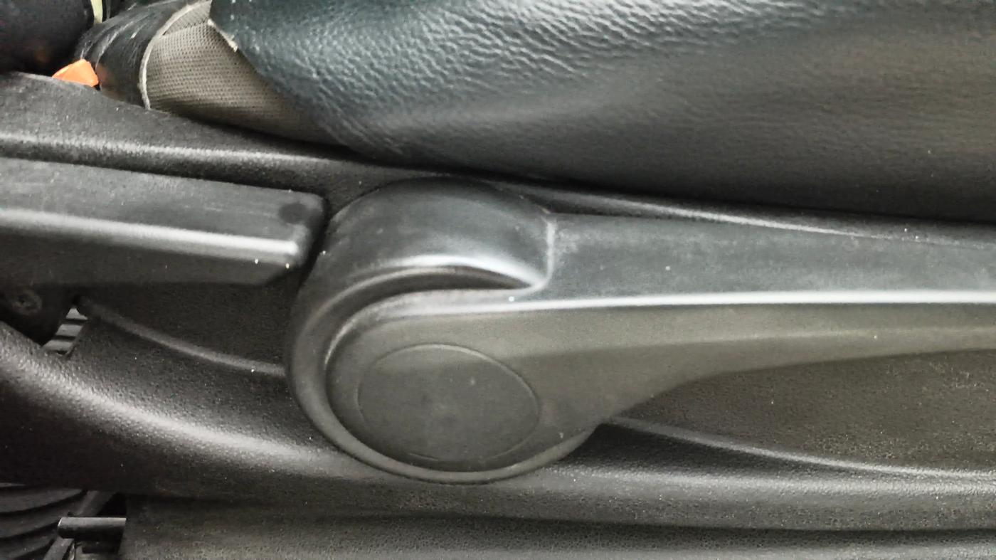 2014 Tata Zest XT PETROL, CNG, Manual, 70,204 km, Driver Side Adjustment Panel