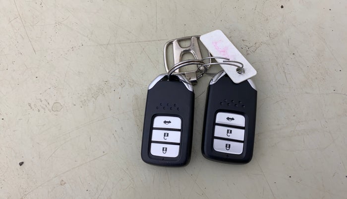 2017 Honda City 1.5L I-VTEC VX, Petrol, Manual, 23,669 km, Key Close Up