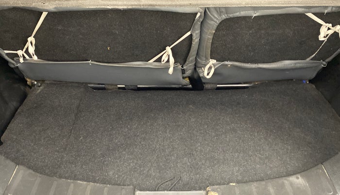 2013 Maruti Wagon R 1.0 VXI, Petrol, Manual, 67,293 km, Boot Inside