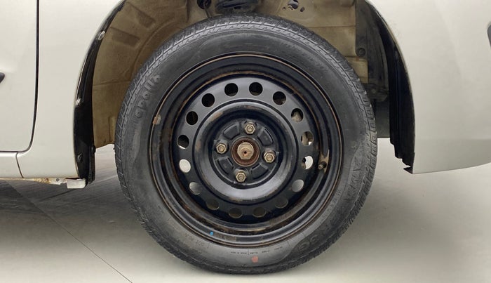 2013 Maruti Wagon R 1.0 VXI, Petrol, Manual, 67,293 km, Right Front Wheel