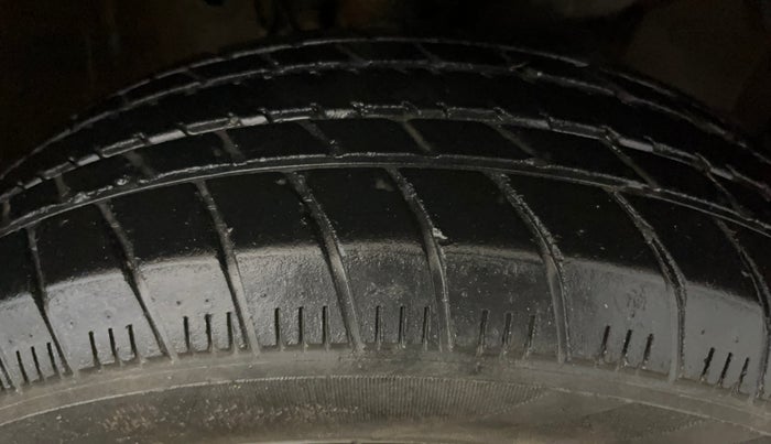 2021 Honda Amaze 1.2L I-VTEC S, Petrol, Manual, 38,128 km, Right Front Tyre Tread