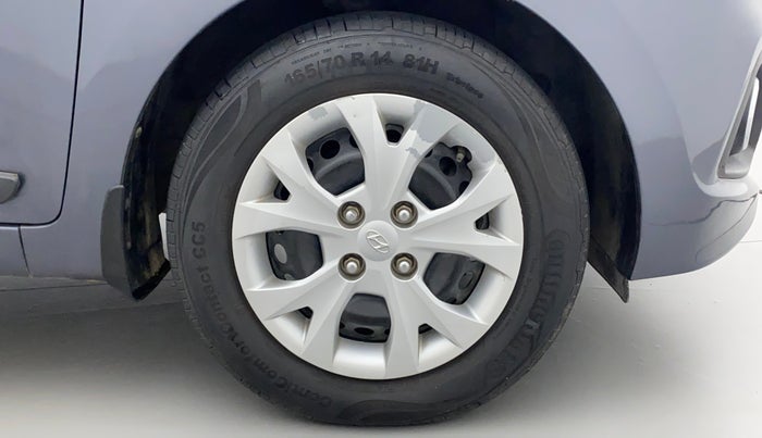 2015 Hyundai Grand i10 SPORTZ 1.2 KAPPA VTVT, Petrol, Manual, 1,00,173 km, Right Front Wheel