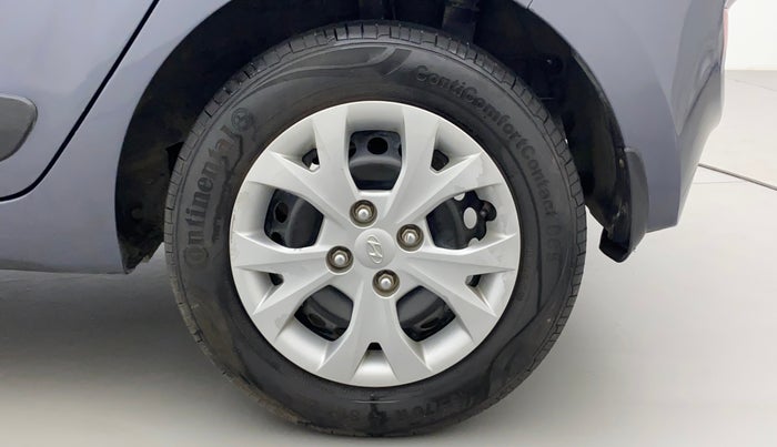2015 Hyundai Grand i10 SPORTZ 1.2 KAPPA VTVT, Petrol, Manual, 1,00,173 km, Left Rear Wheel