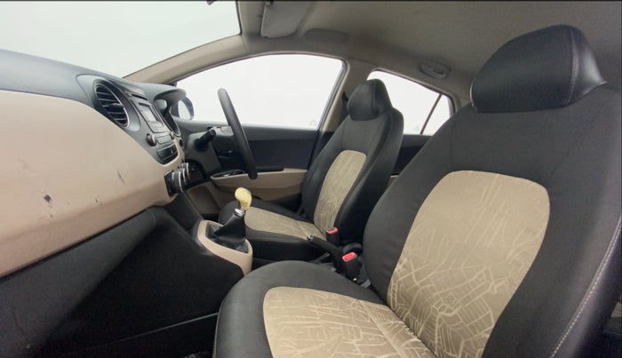 2015 Hyundai Grand i10 SPORTZ 1.2 KAPPA VTVT, Petrol, Manual, 1,00,173 km, Right Side Front Door Cabin