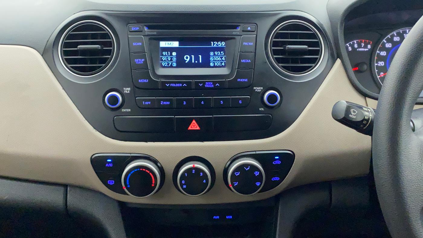 2015 Hyundai Grand i10 SPORTZ 1.2 KAPPA VTVT, Petrol, Manual, 1,00,173 km, Air Conditioner