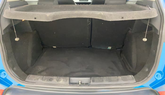 2018 Tata NEXON XZ PLUS DIESEL, Diesel, Manual, 1,22,785 km, Boot Inside