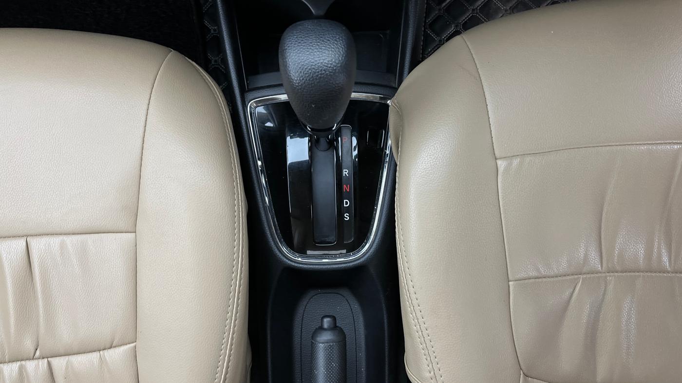 2018 Honda Amaze 1.2L I-VTEC V CVT, Petrol, Automatic, 51,348 km, Gear Lever