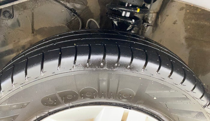 2021 Maruti Alto LXI OPT CNG, CNG, Manual, 55,172 km, Left Front Tyre Tread