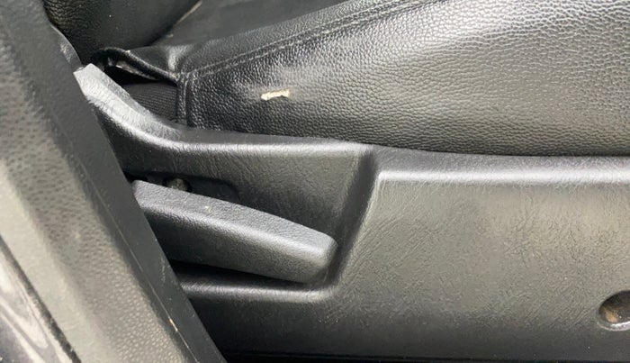 2021 Maruti Alto LXI OPT CNG, CNG, Manual, 55,172 km, Driver Side Adjustment Panel